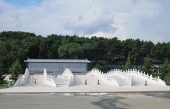 一面墙，一道景：九龙照壁浮雕景墙的诗画之美