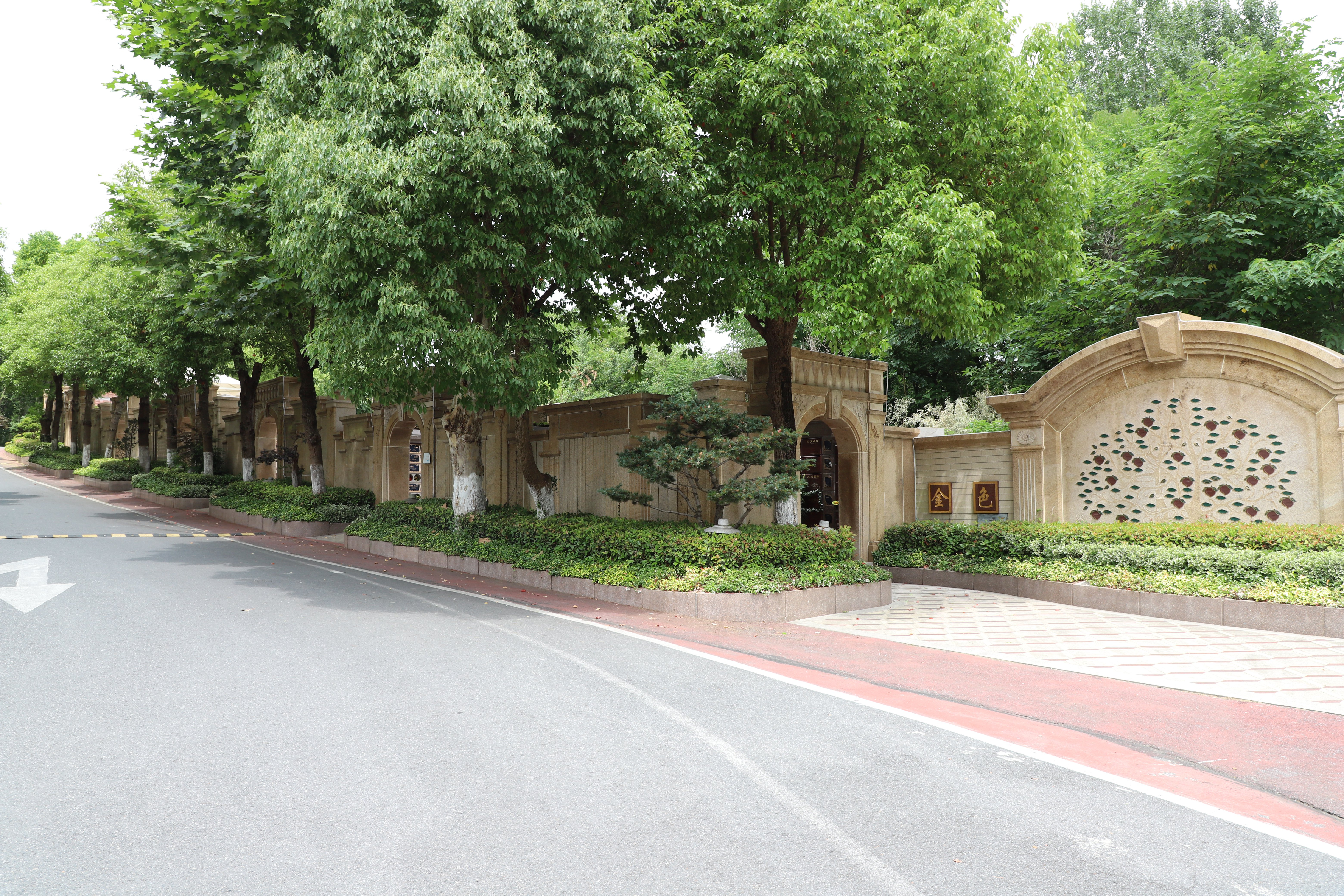以巧思拓空间，以匠心筑温情——南京雨花台功德园金色蓝湾